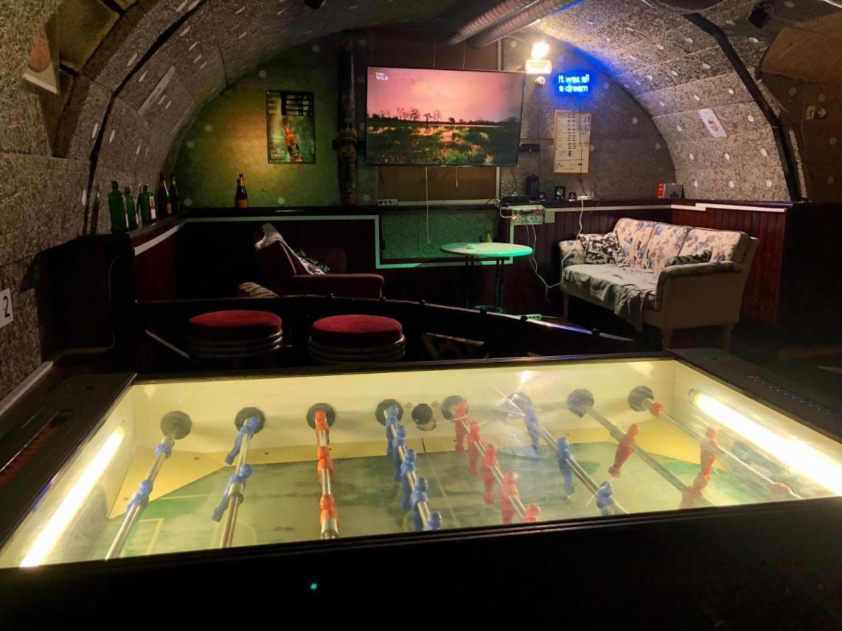 Whole Basement Former Pub 5 For Stag Do Budapeşte Dış mekan fotoğraf